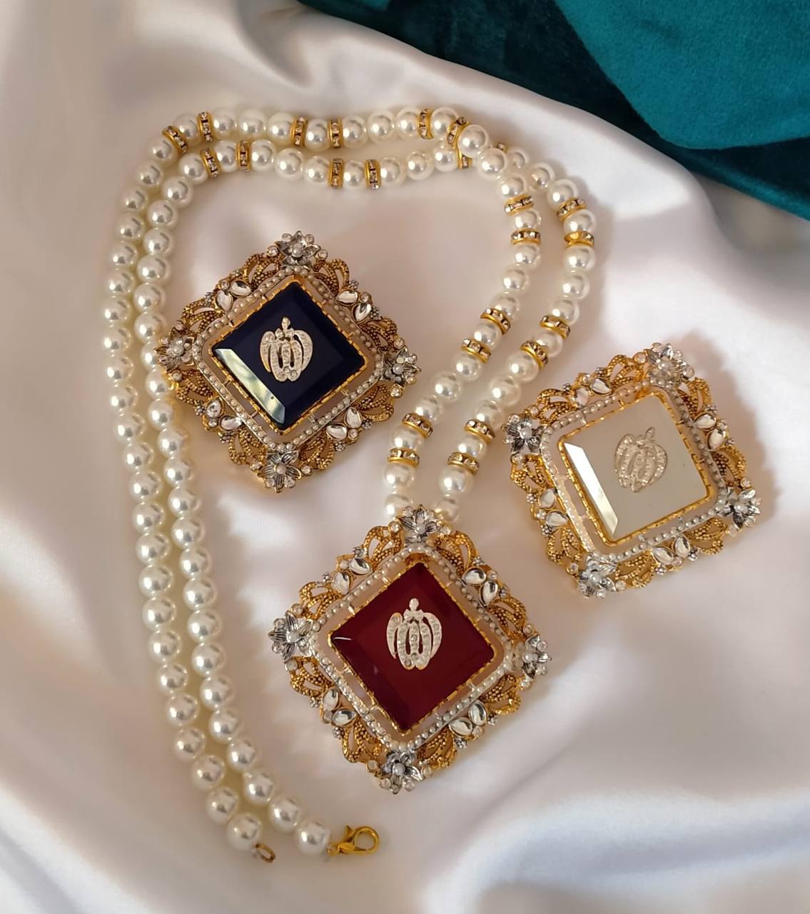 Necklace Set