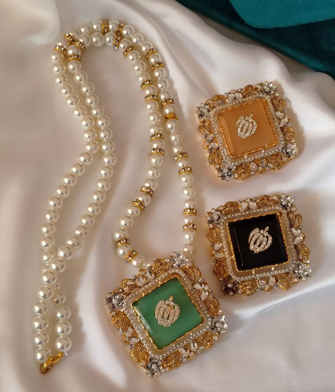 Necklace Set