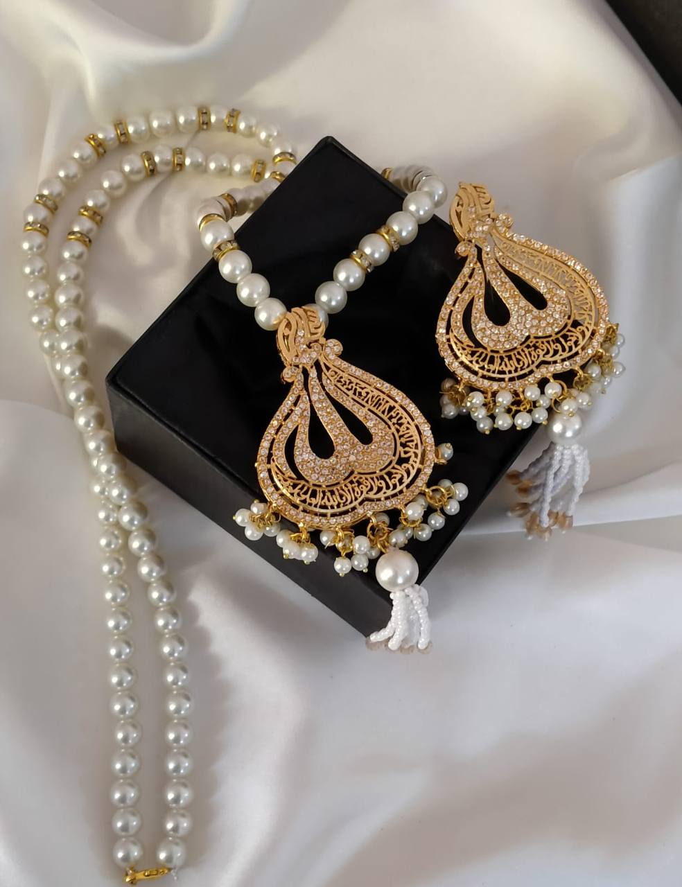 Necklace Set