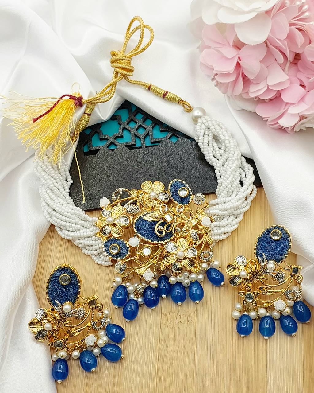 Handmade Crushed Heavy Choker Set