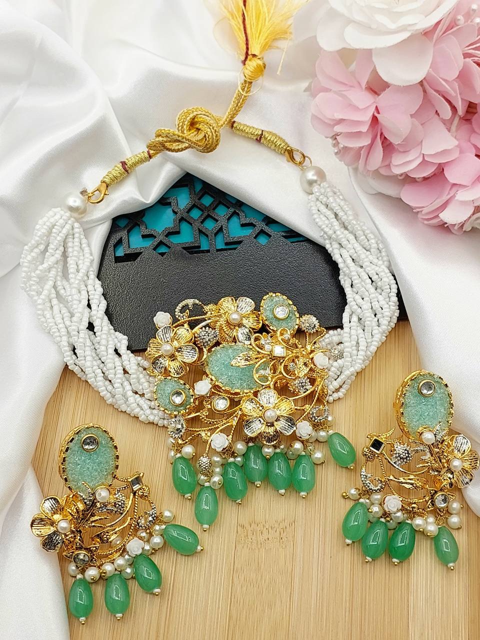 Handmade Crushed Heavy Choker Set