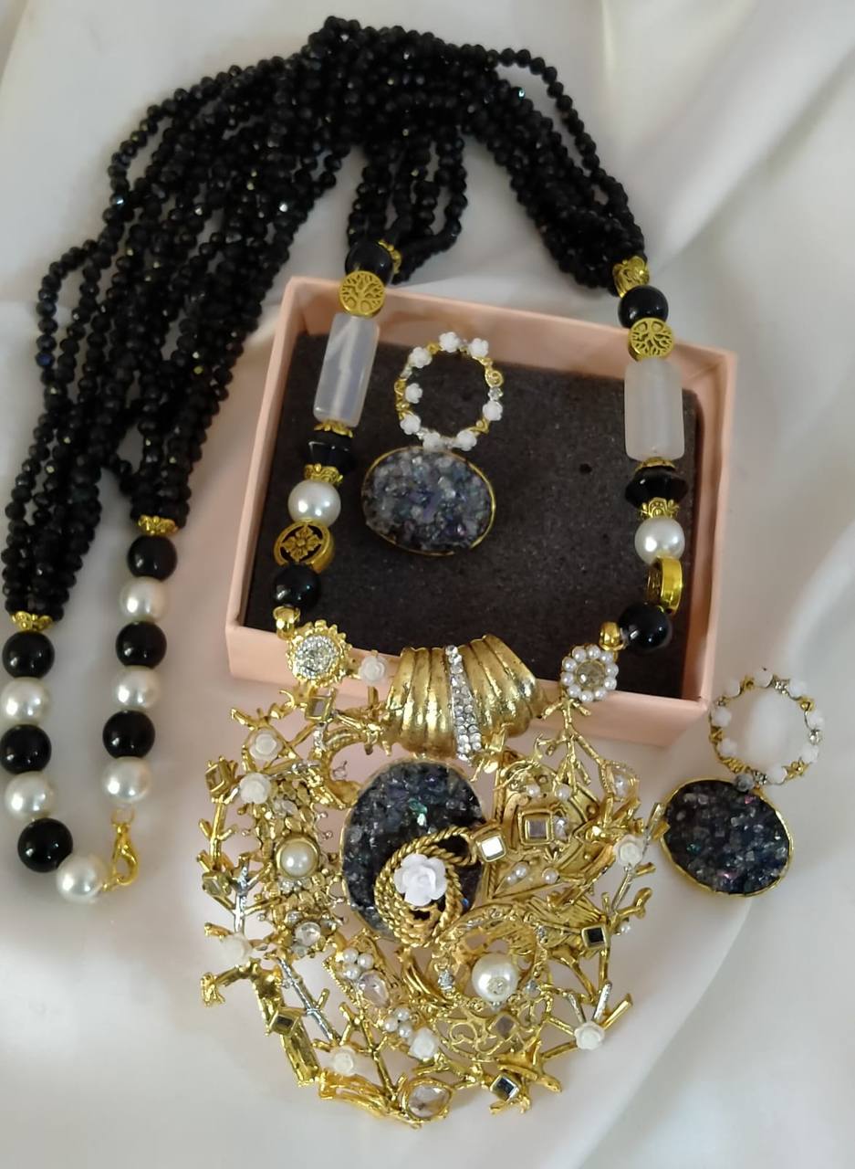 Handmade Crush Stones Mala with Tops Set