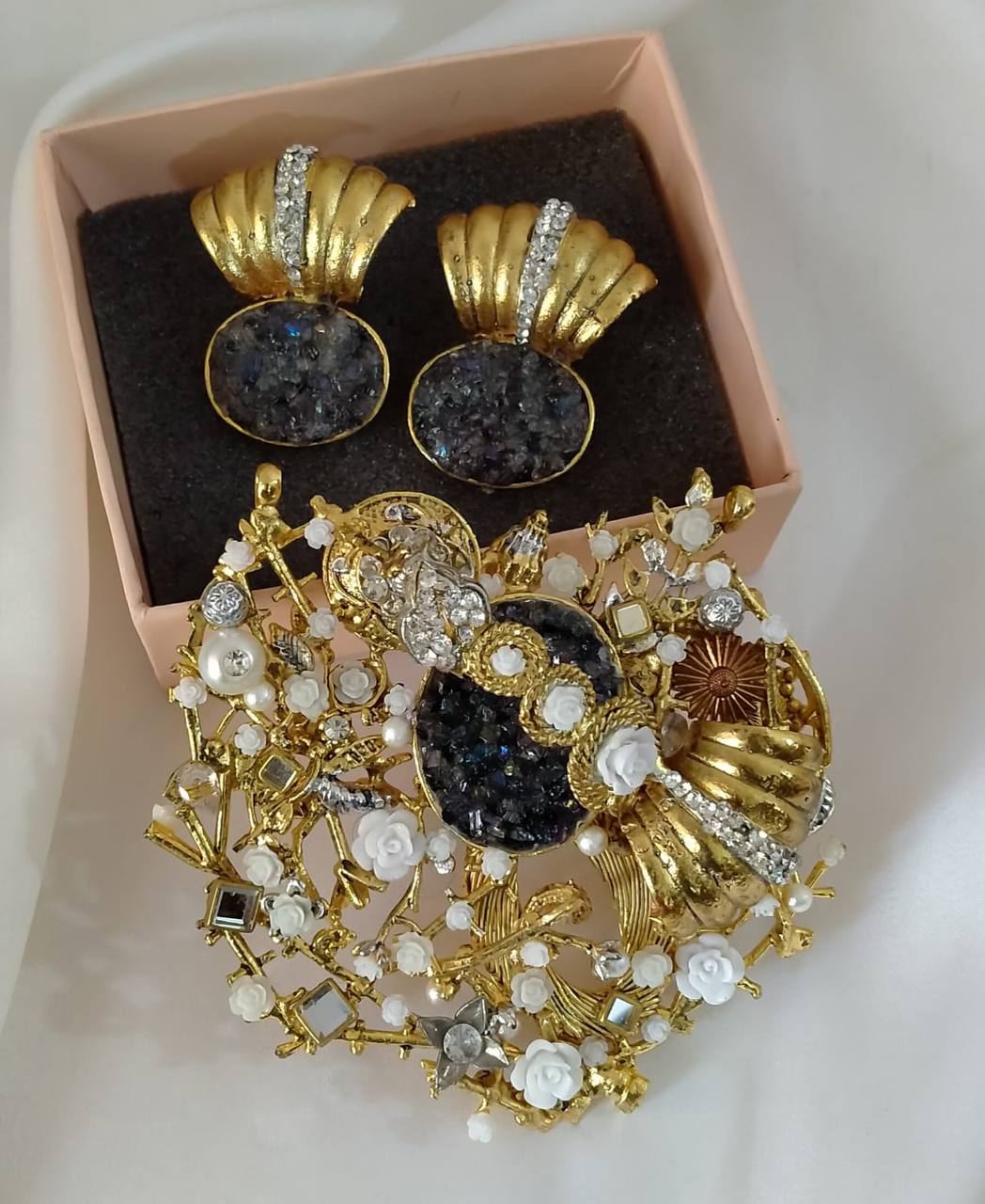 Handmade Crush Stones Mala with Tops Set