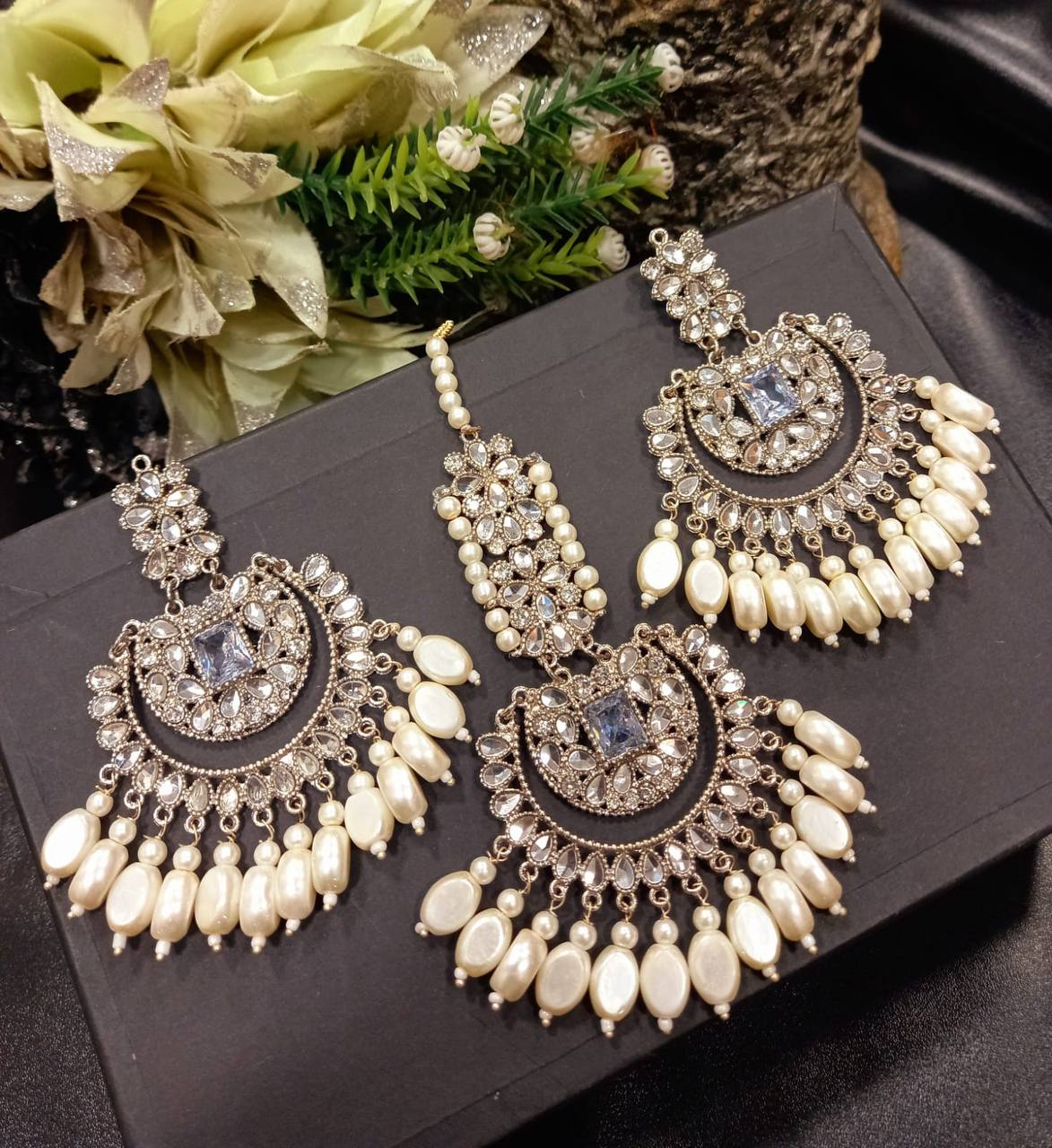 Earrings Bala Tikka Set