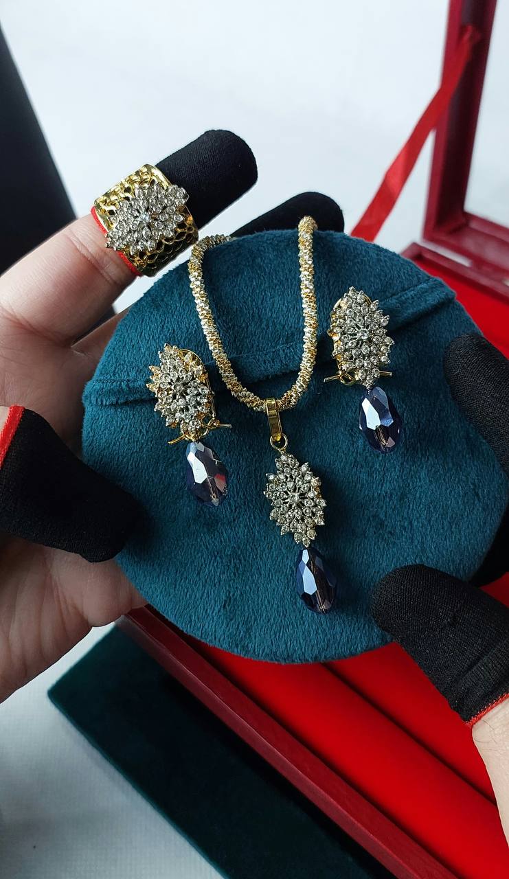 Necklace Set