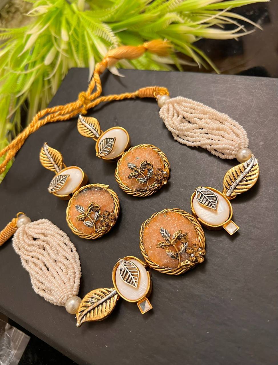 Choker Set
