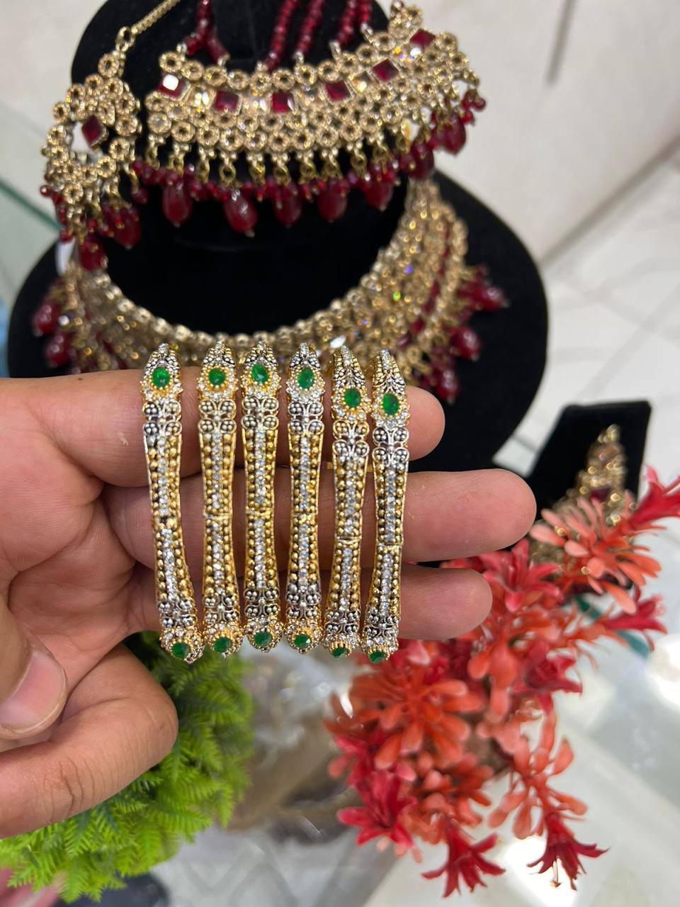 6 pic Bangles