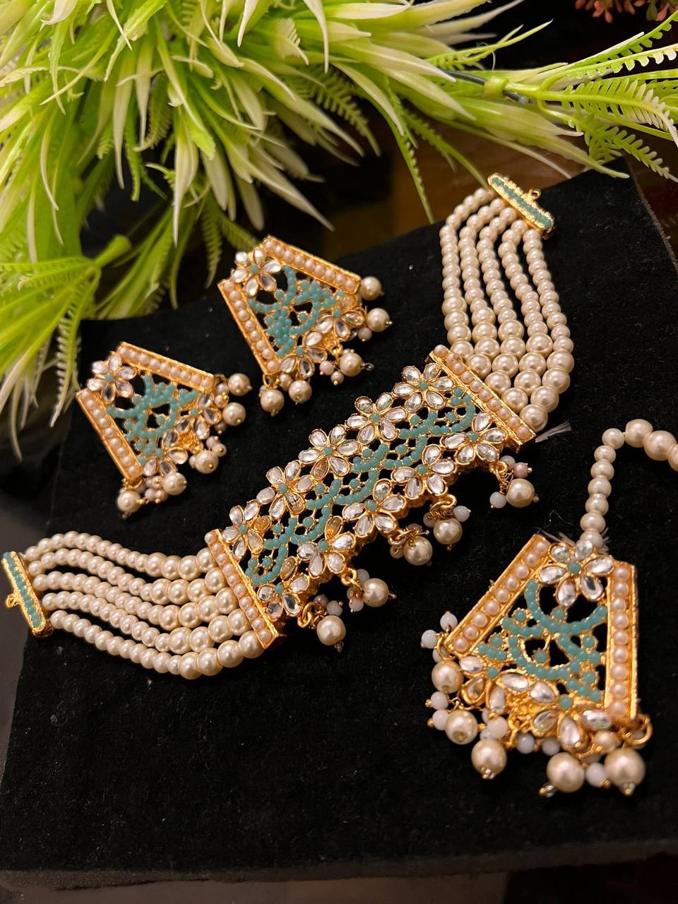 Choker Sets
