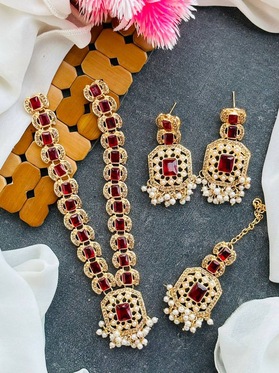 Zarqoon Necklace Set