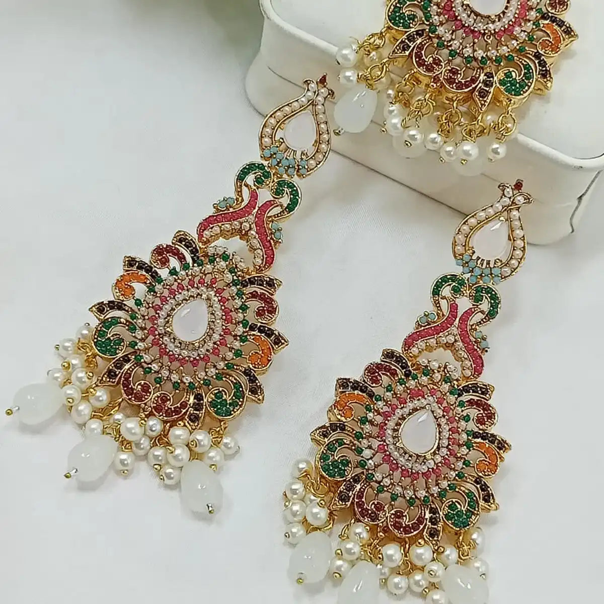 tikka and earrings jewellery njc-003 white