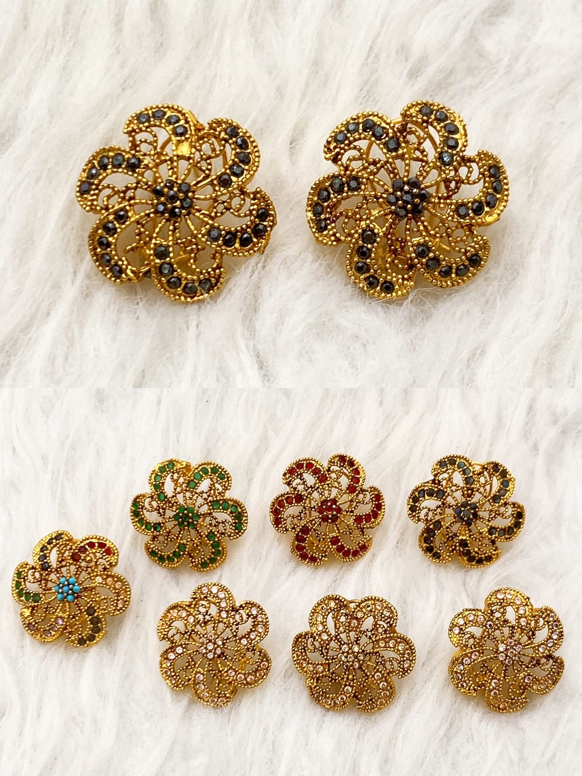 *Gold Flower Tops/Studs*