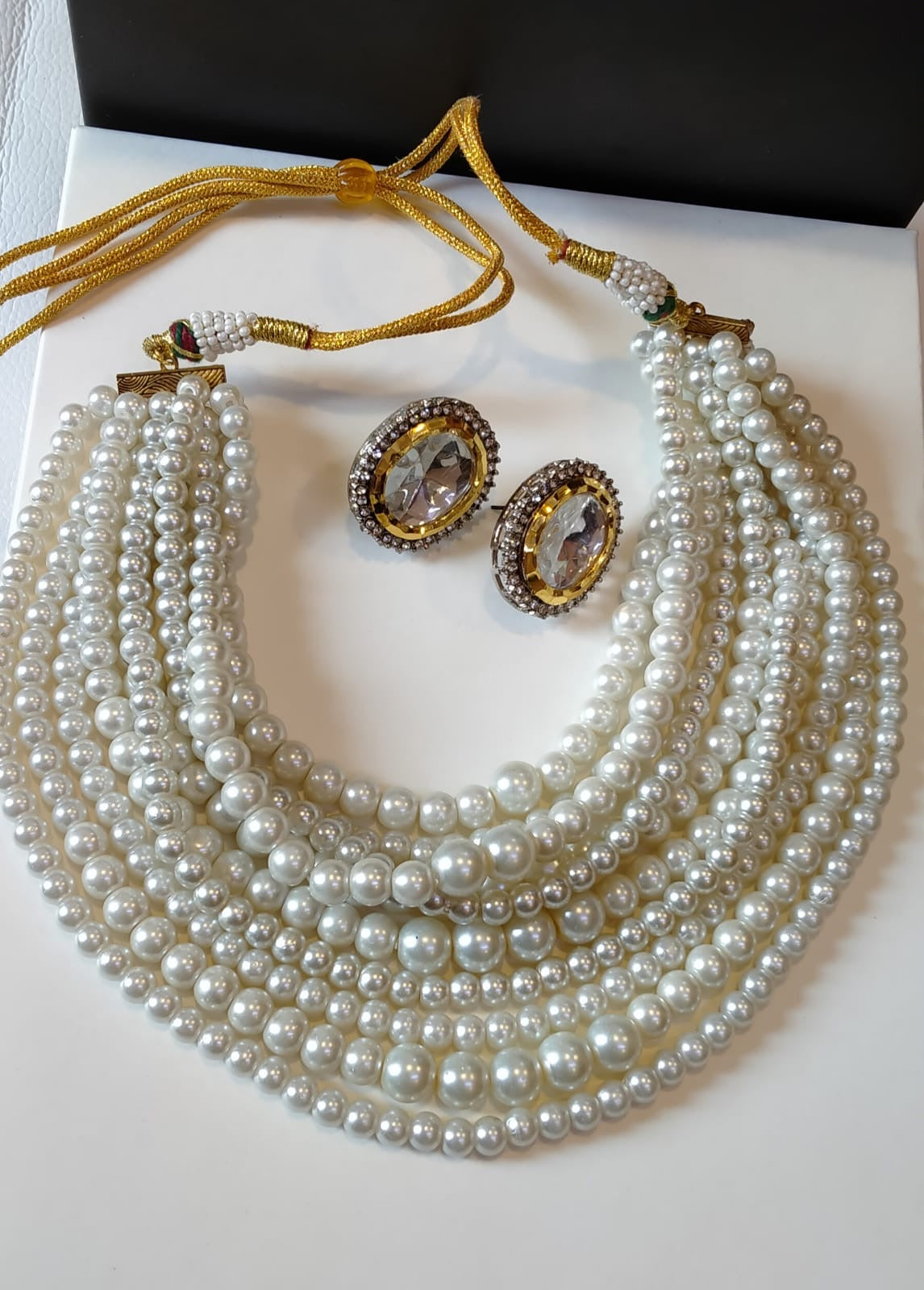 *Pearls Necklace with tops*