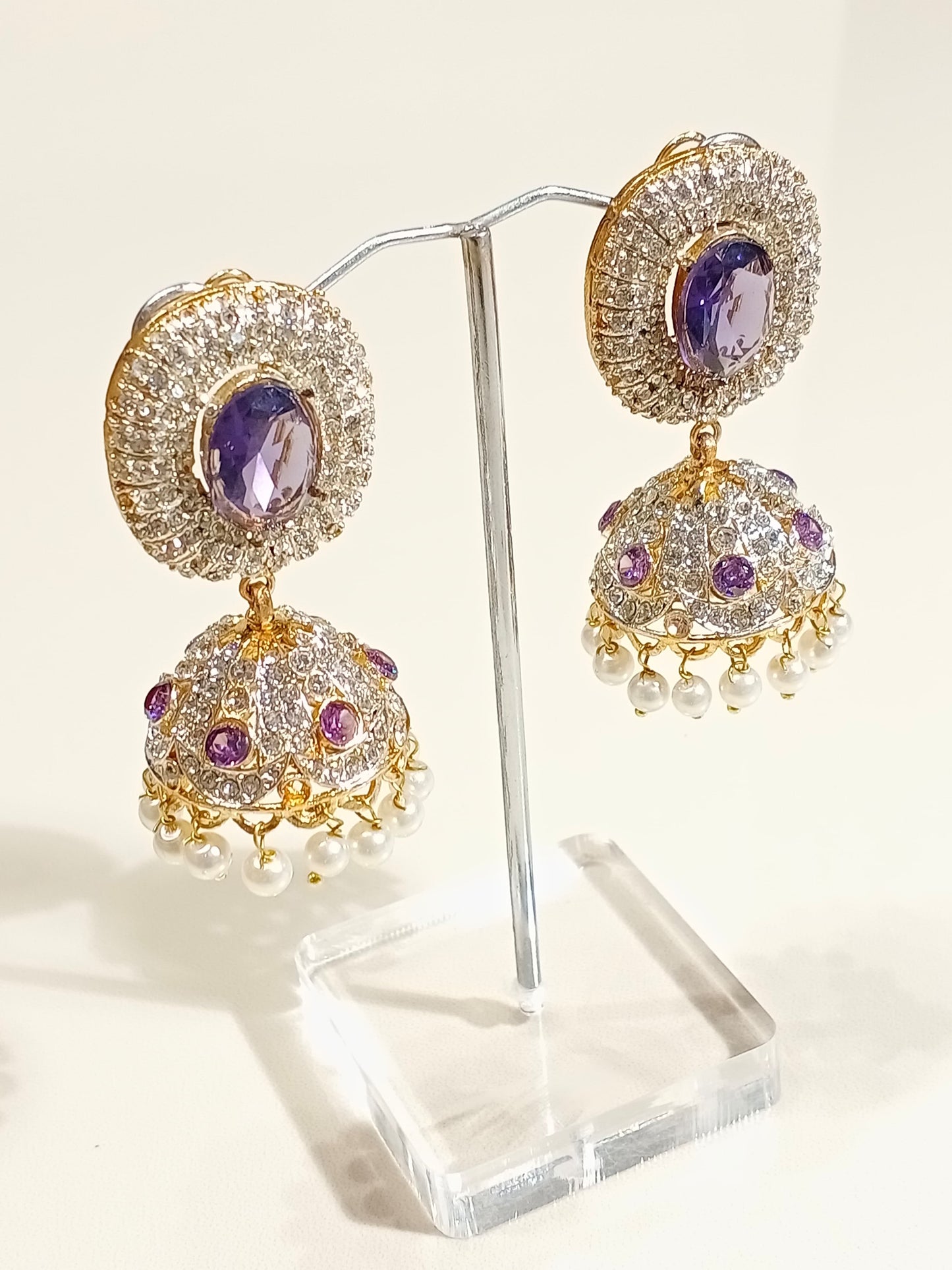 *Jhumka Earrings*