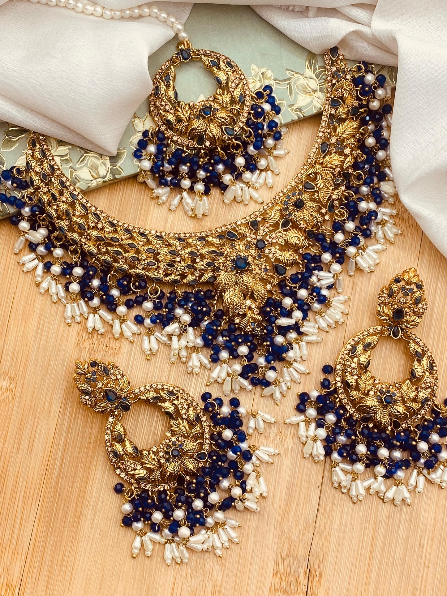 Nauratan Necklace set