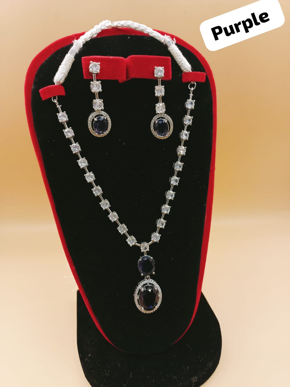 *Zircon Necklace Set*