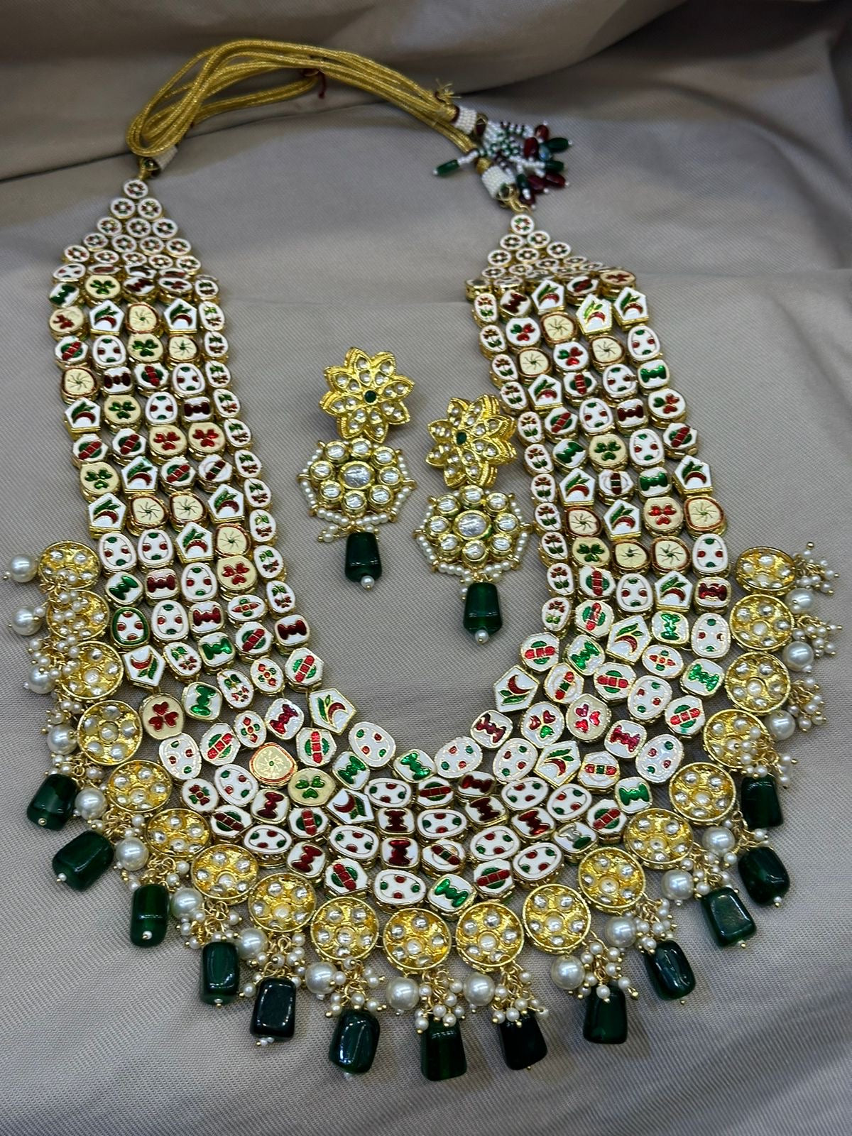 *Gold Plated Bridal Kundan Set with Back MeenaKari and Emeralds*