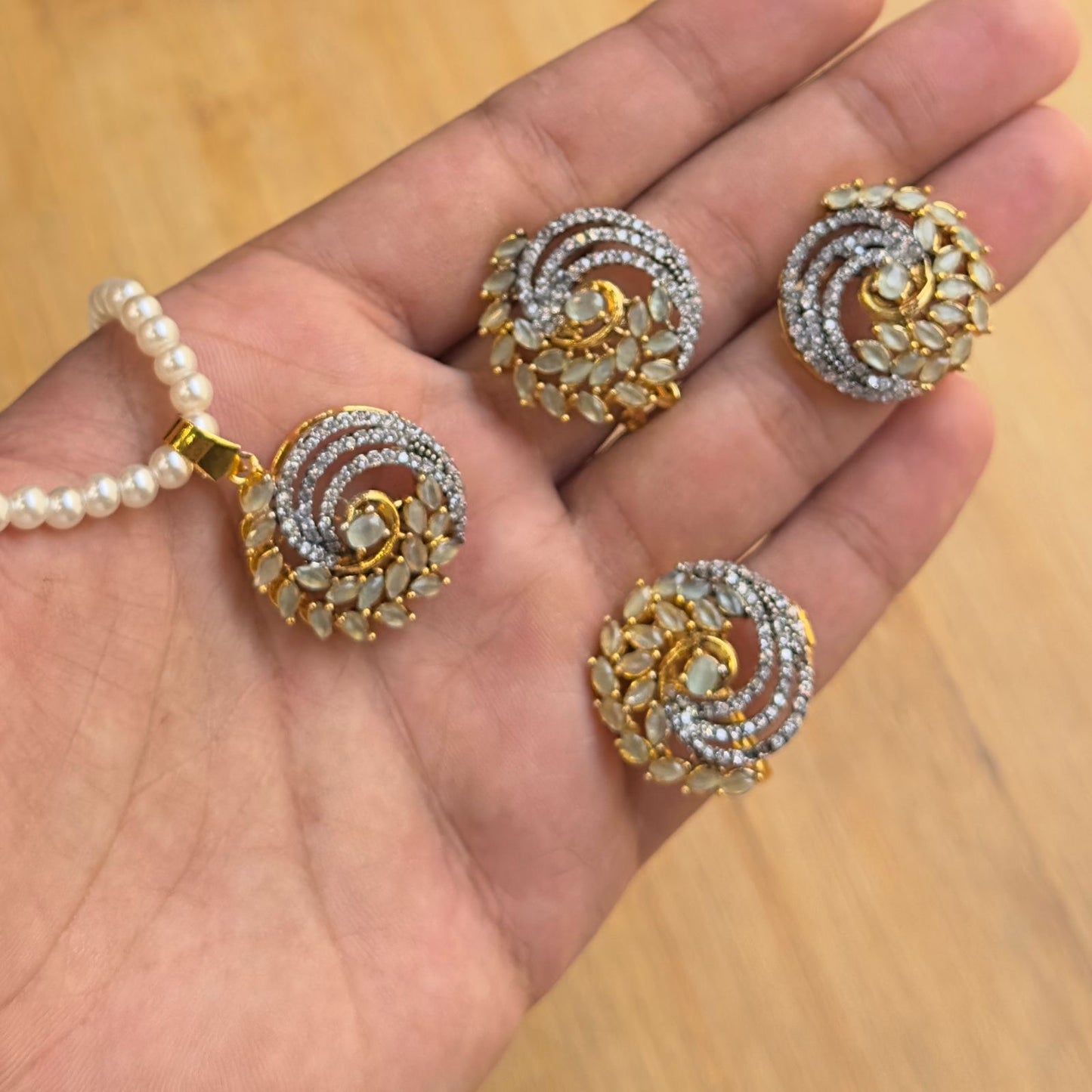 *Zircon Pendant/Kits Set*