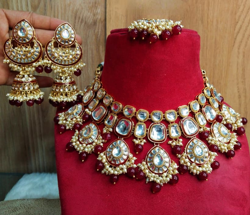 Designer Collection Indian Dubbi Kundan Jhumki's Necklace Set With Teeka.