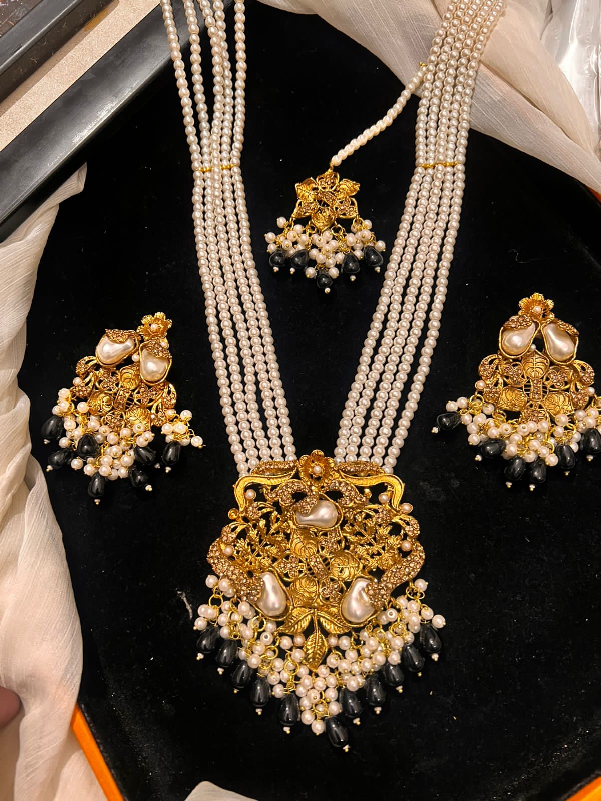 Mala sets