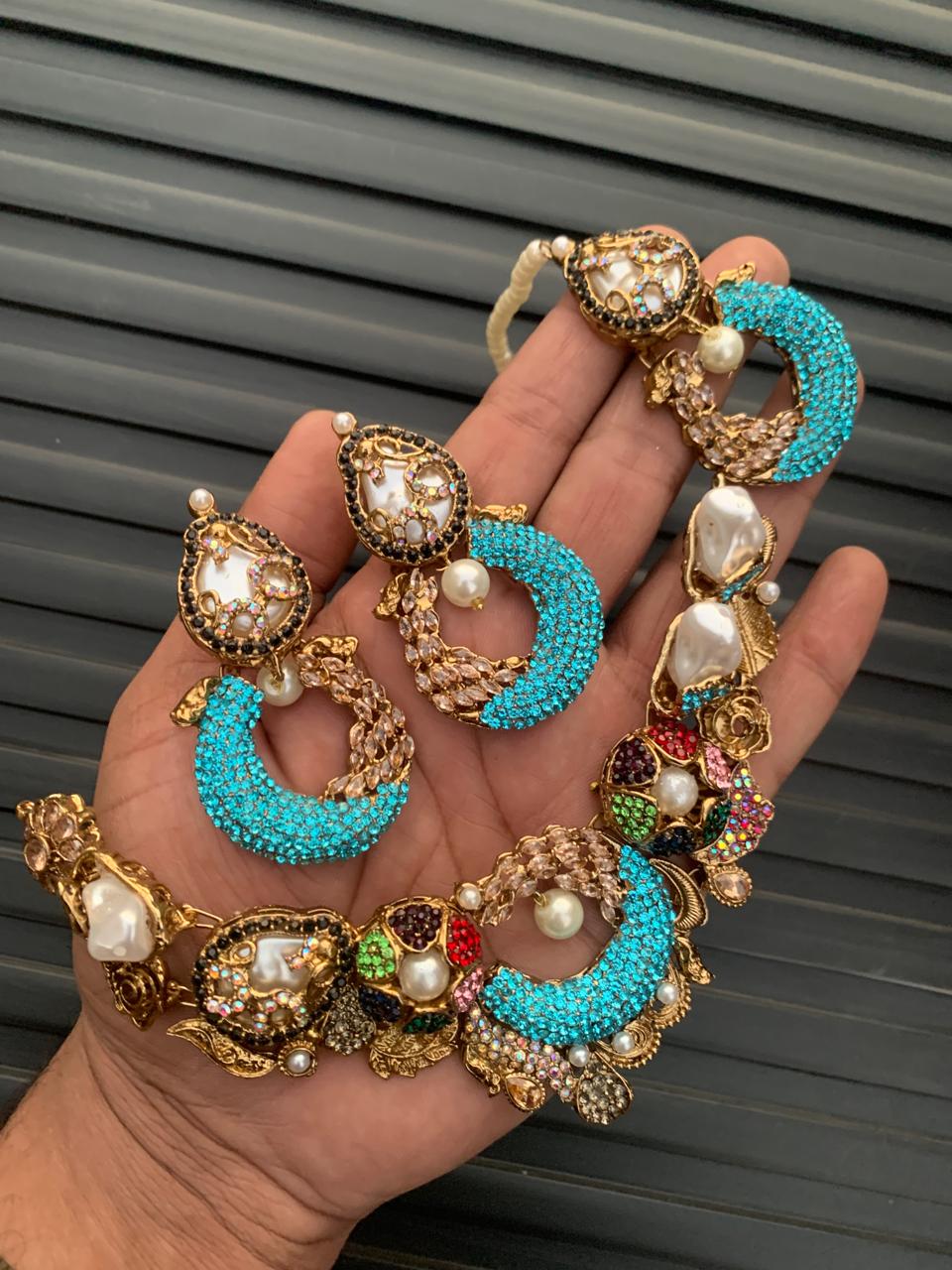 MOP Turkish necklace set with teeka