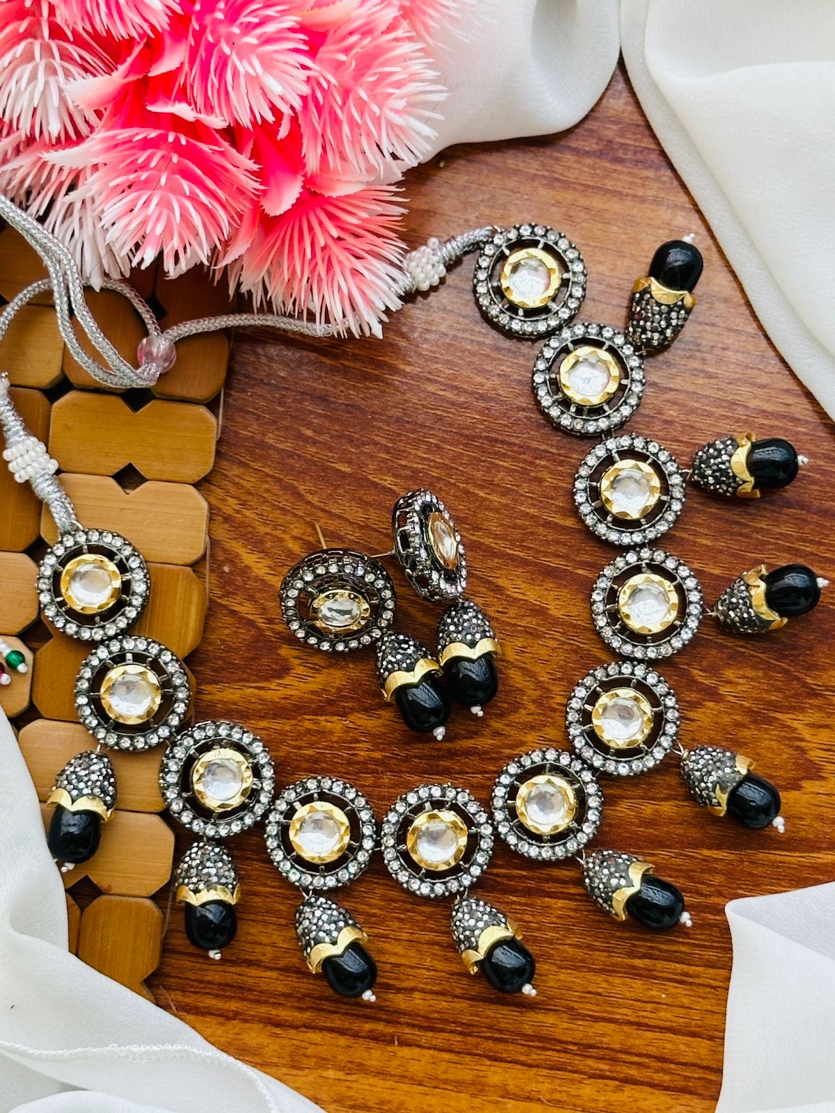 *Victorian Polish Kundan Necklace Sets*