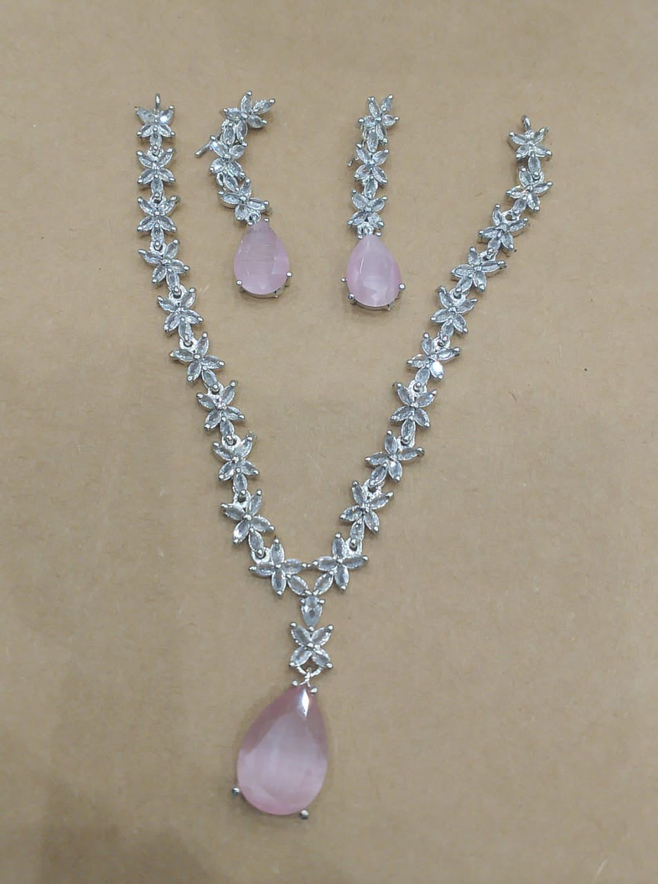 Pink zircon necklace set