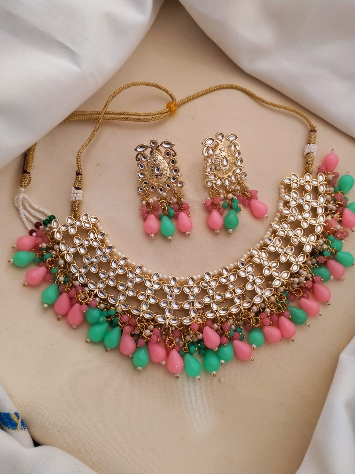 *Sheesh kundan necklace sets*