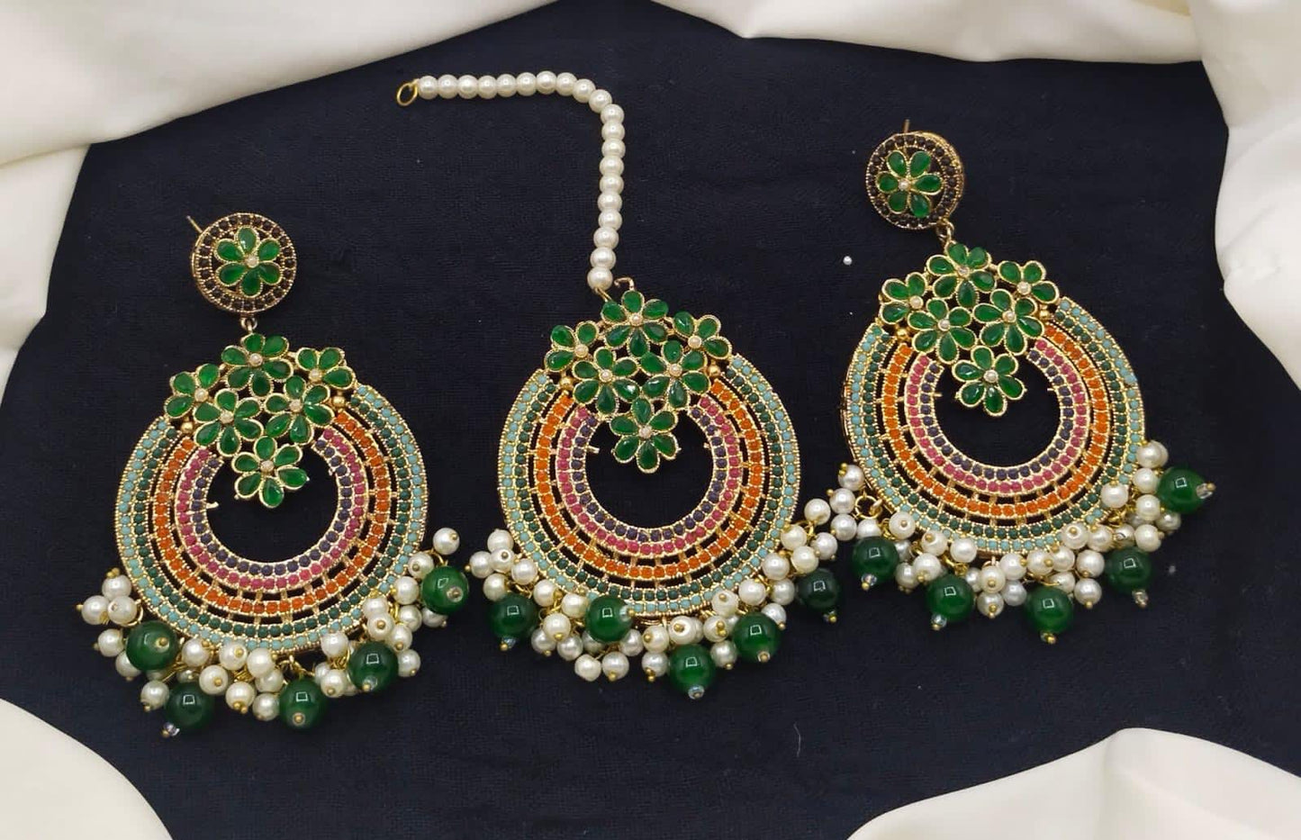 *Nauratan Tikka/Earrings*