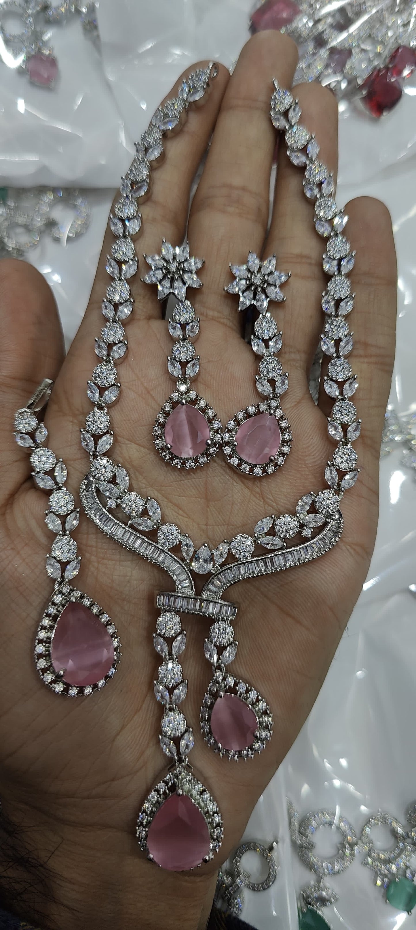 Premium quality ad diamond necklace with earring teeka set