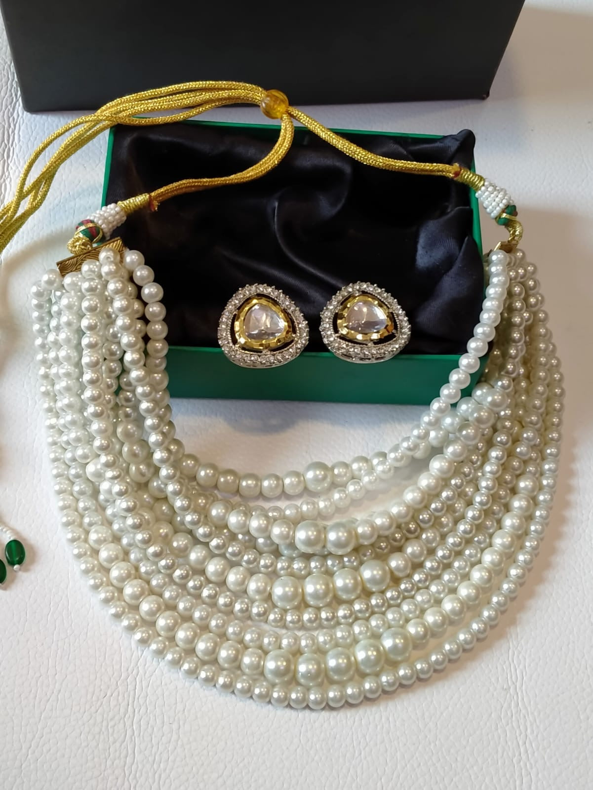 *Pearls Necklace with tops*