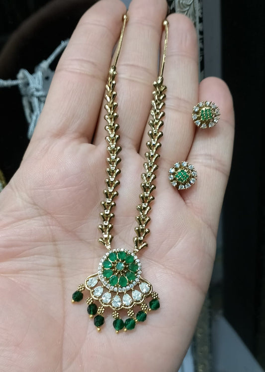 Pendant set