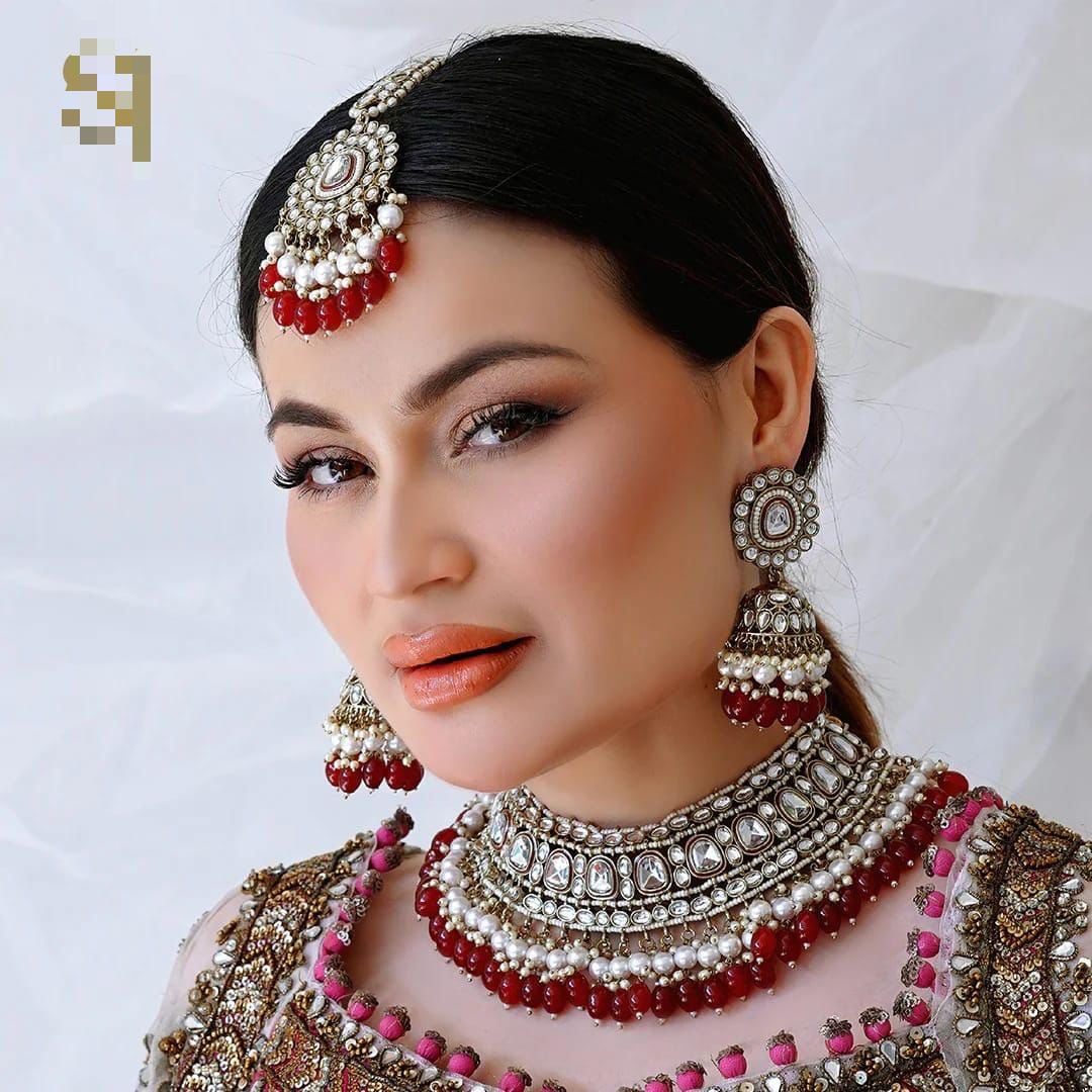 indian Kundan necklace set with tikka