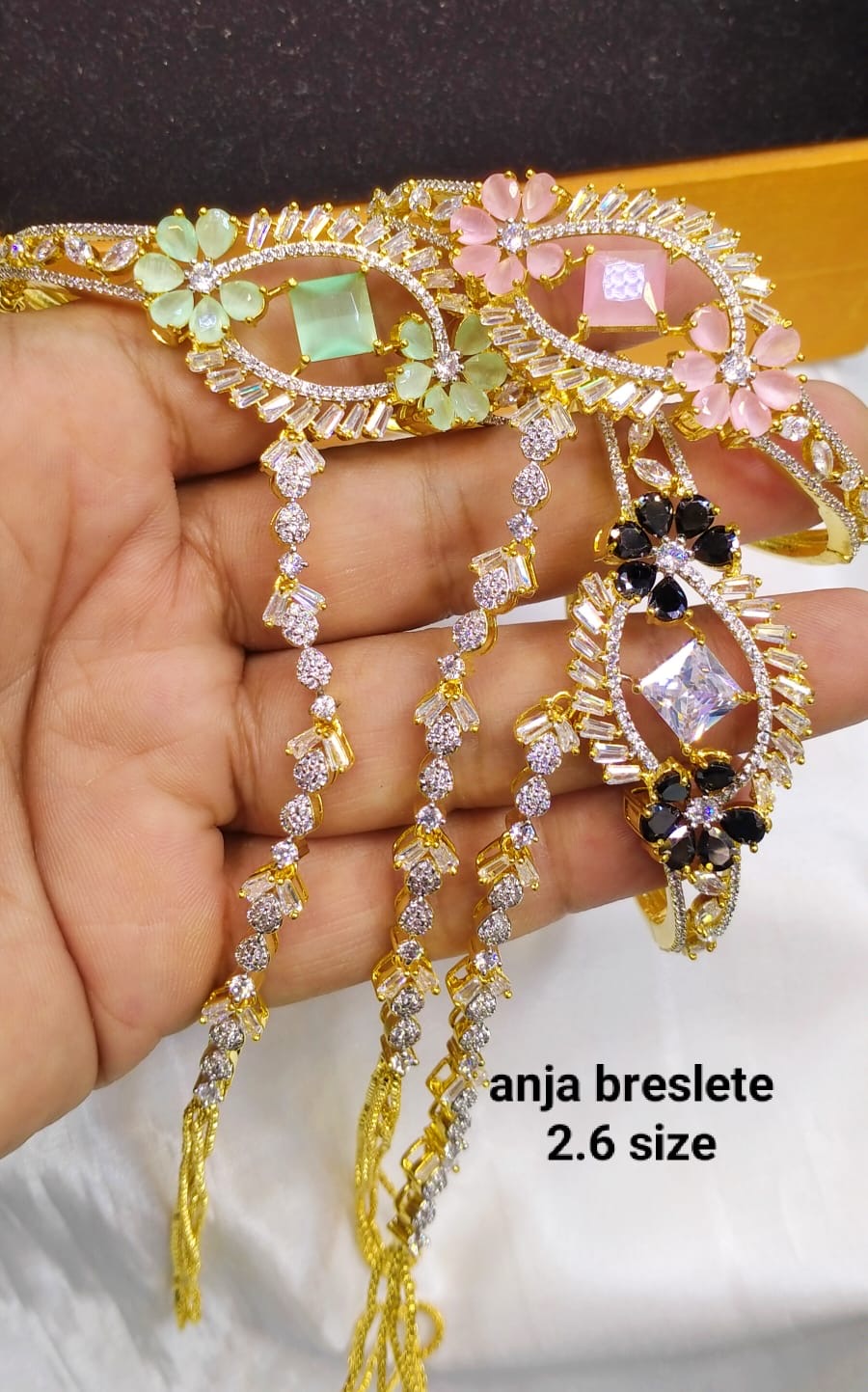 Openable anja bracelet