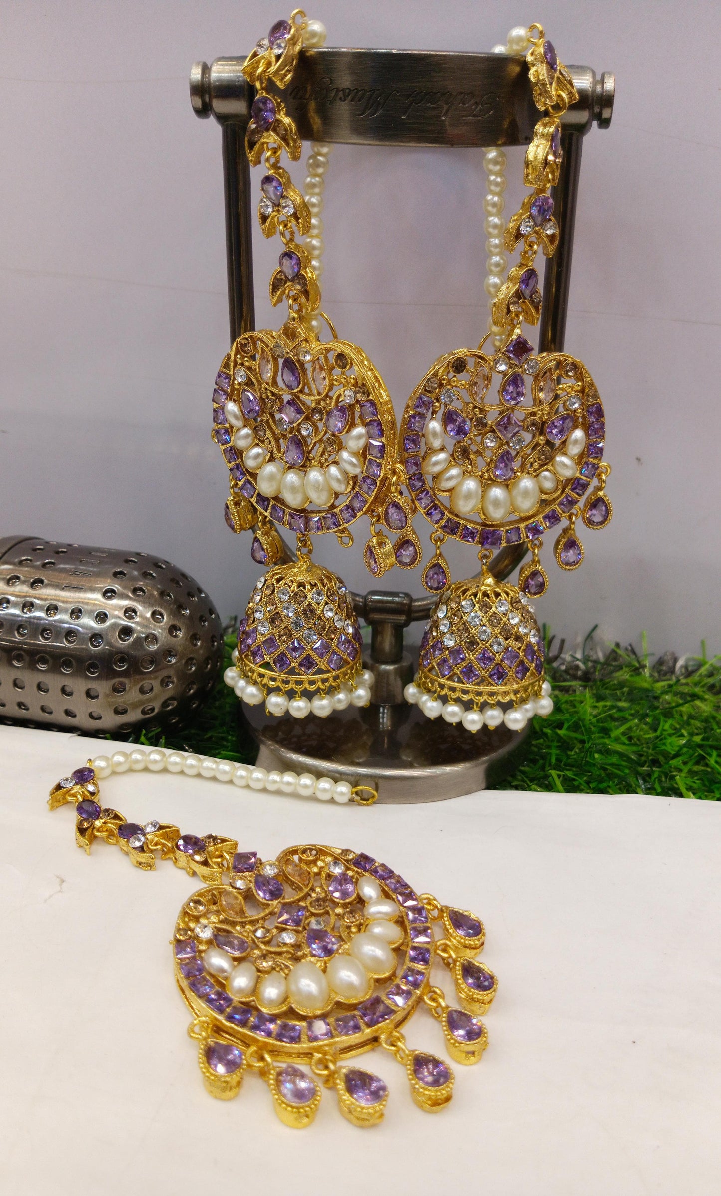 *Jhumka & Tikka*