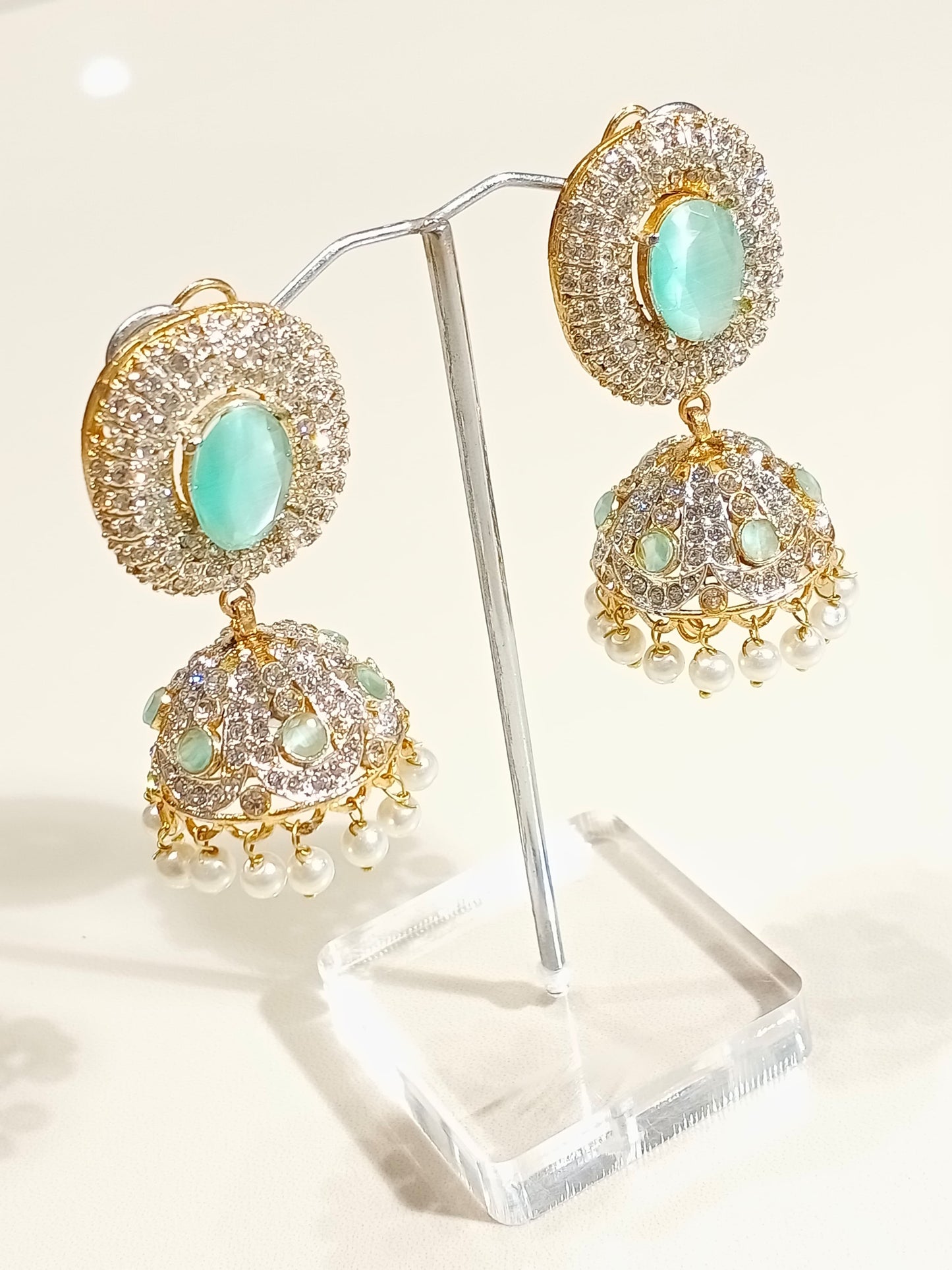 *Jhumka Earrings*