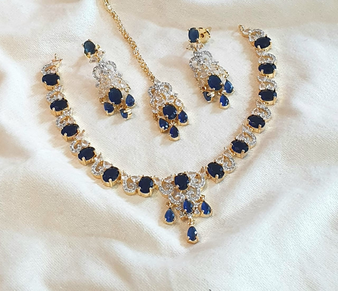 Zircon necklace set