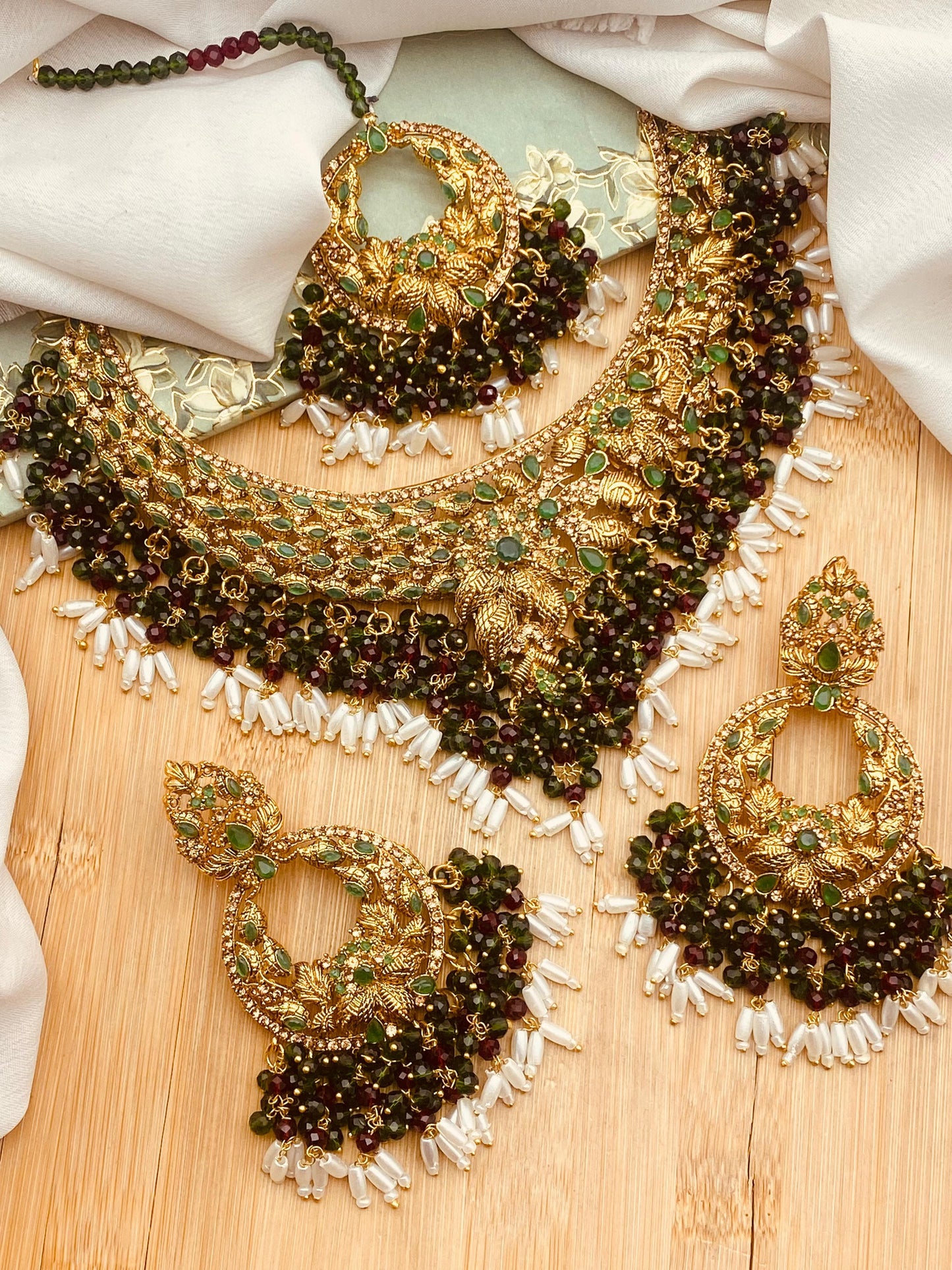 Nauratan Necklace set