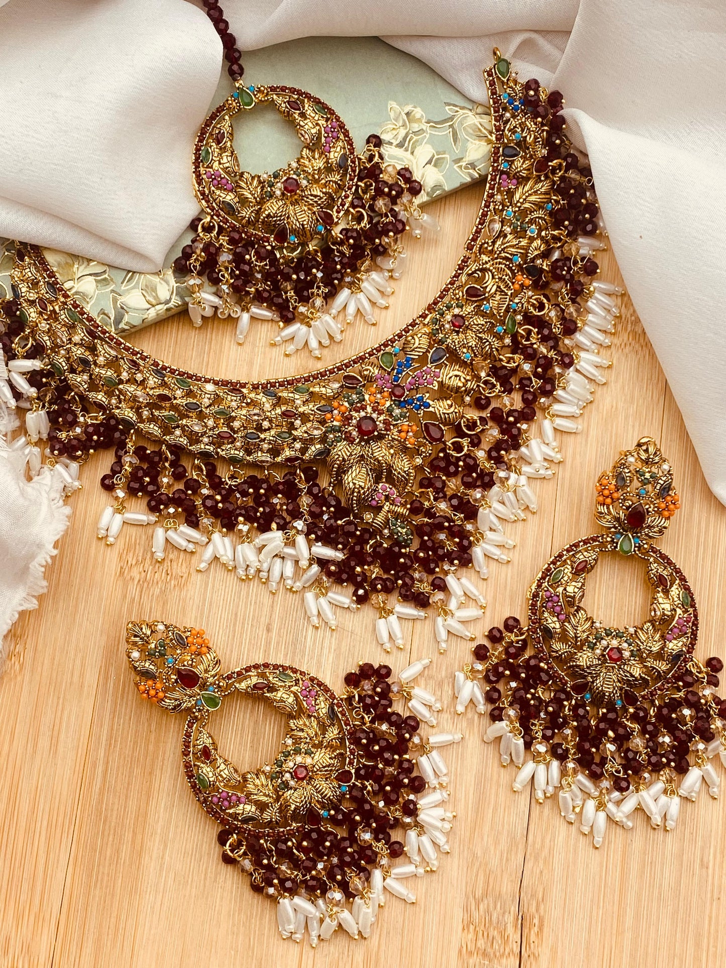 Nauratan Necklace set