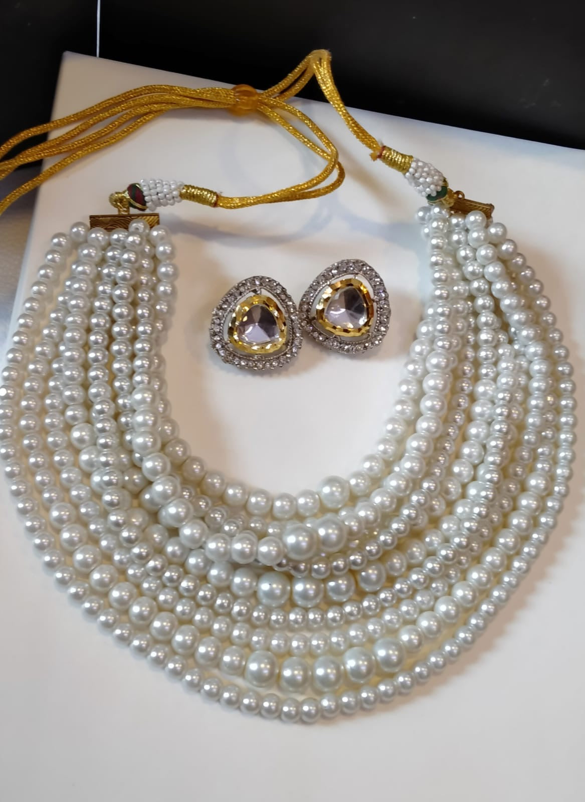 *Pearls Necklace with tops*