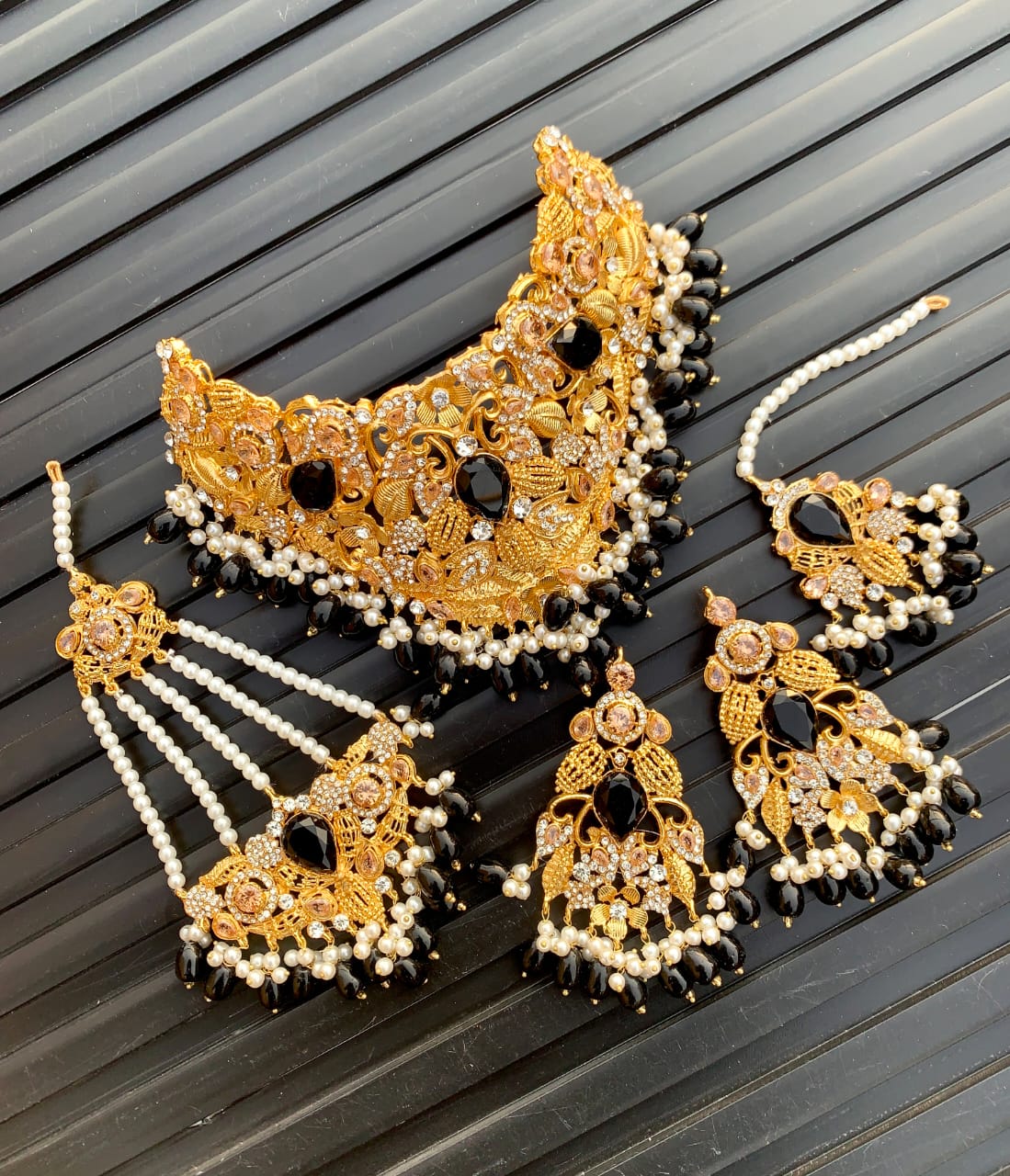 Turkish collar set in silver & golden polish