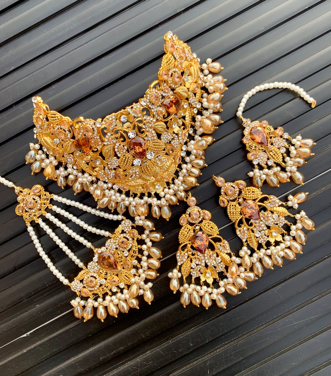 Turkish collar set in silver & golden polish
