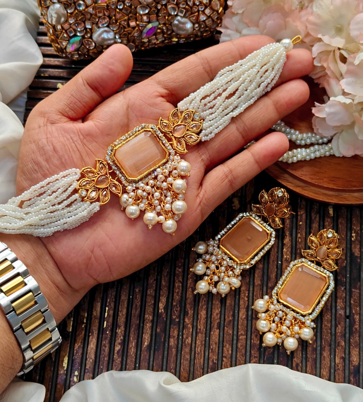 Beautiful Zarqoon stone Egyption style  Trendi Choker