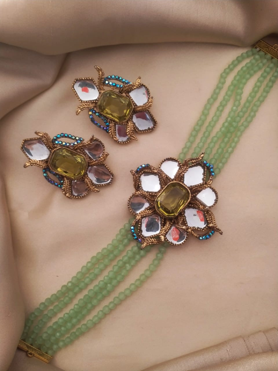 Kundan work choker set