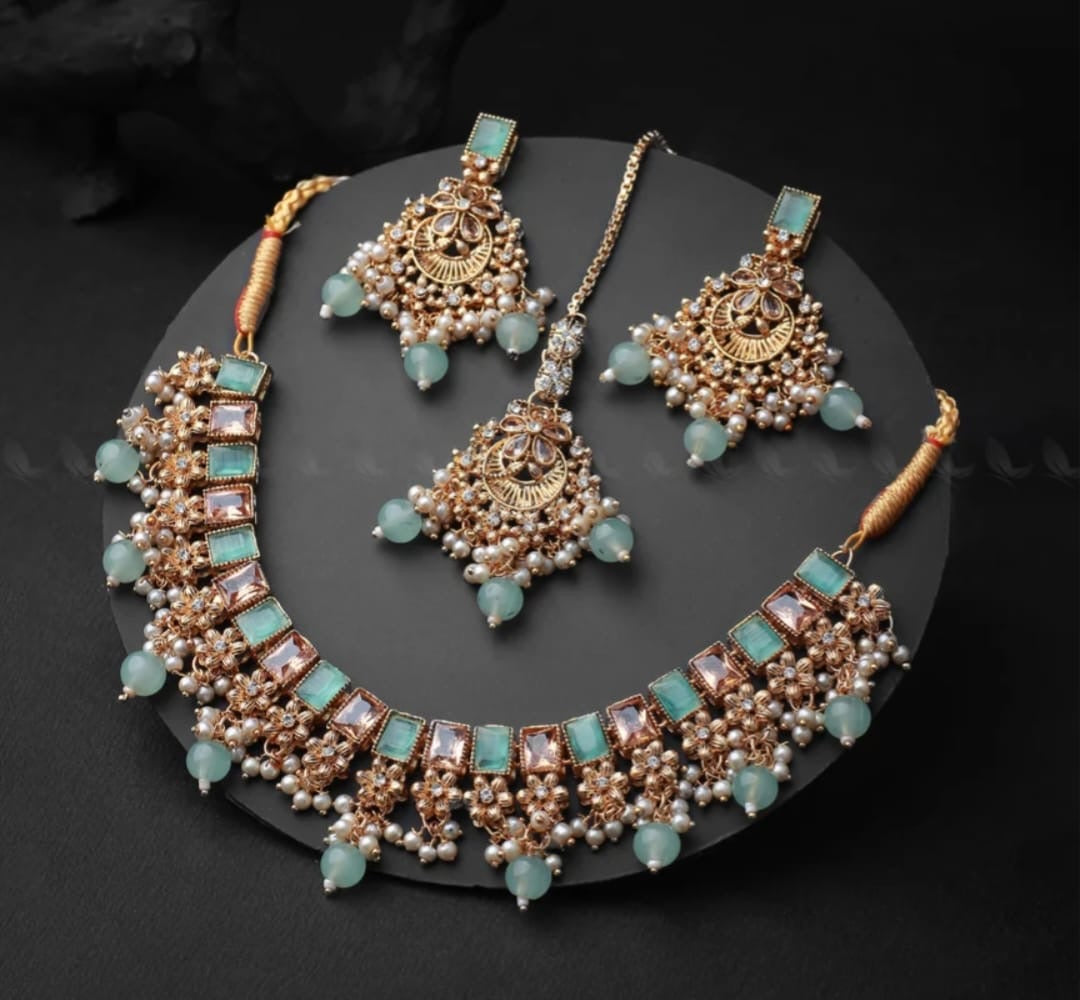 *Zircon Necklaces Set with Bindiya*