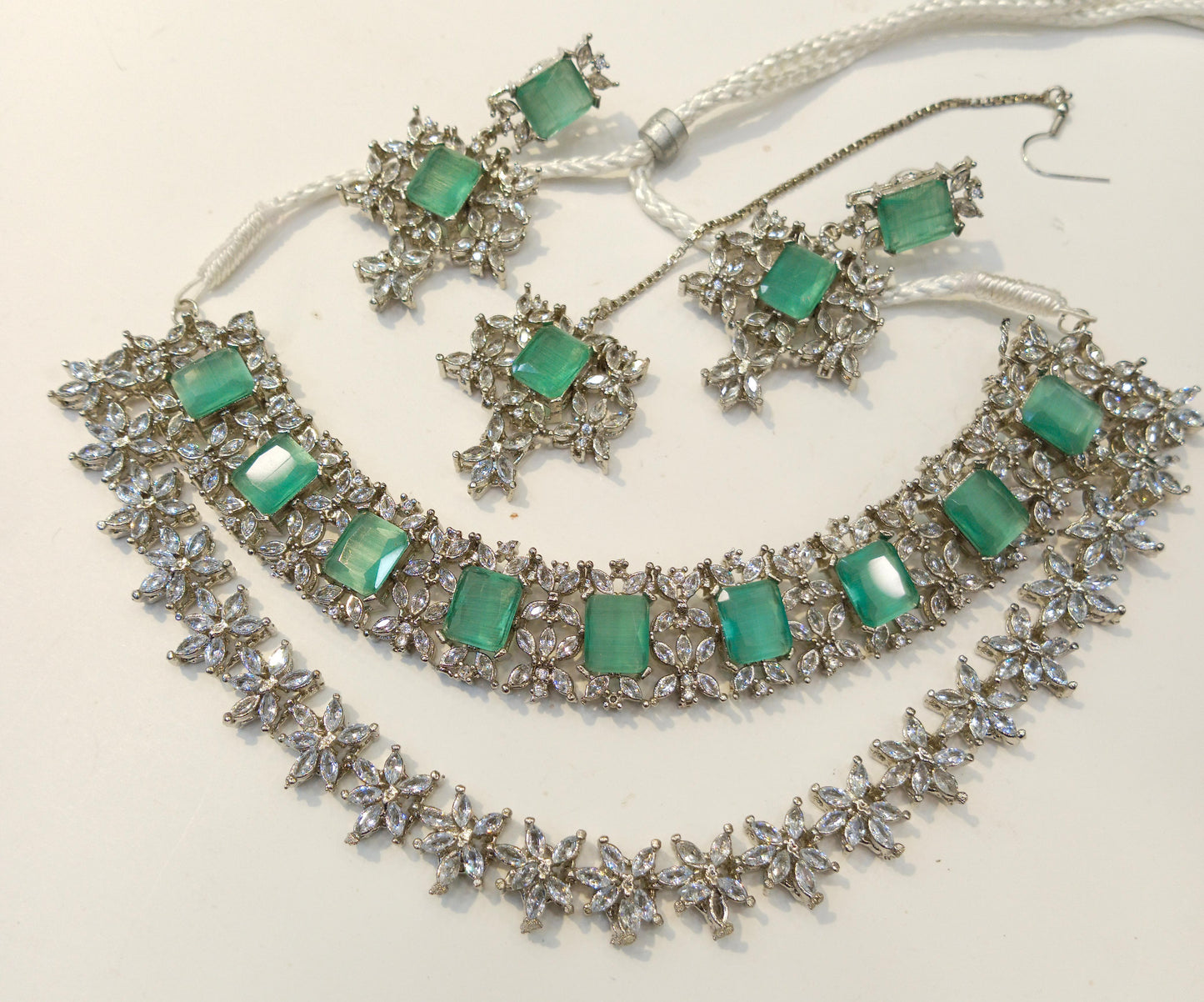 Double layered necklace