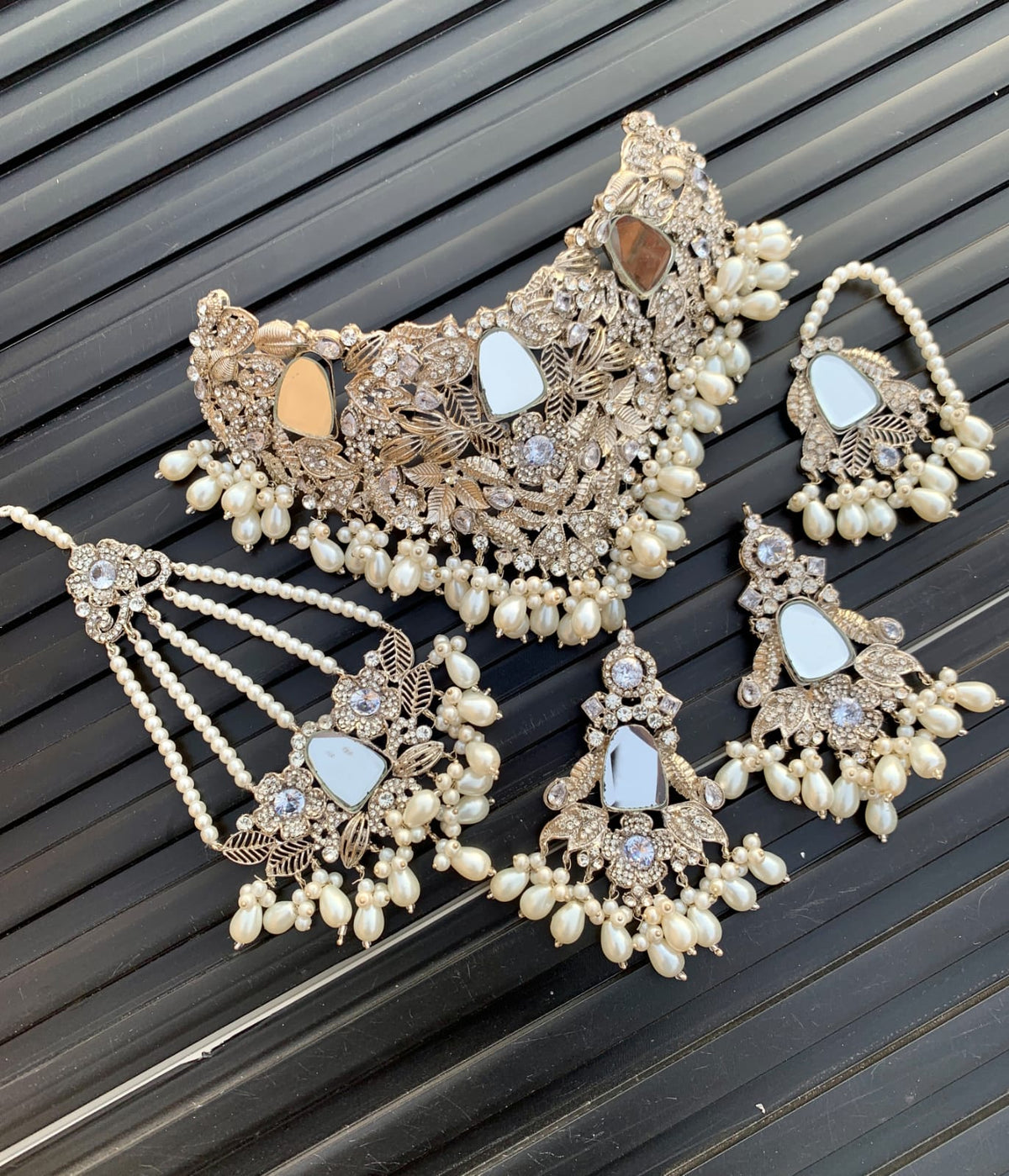 Turkish collar set in silver & golden polish