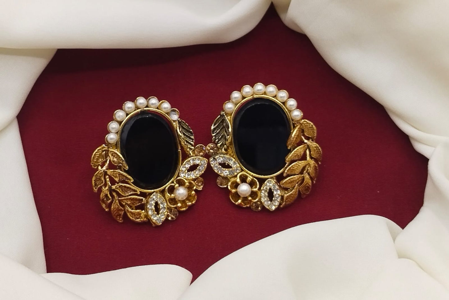 *Beautiful Fashionable Pair of Earrings*