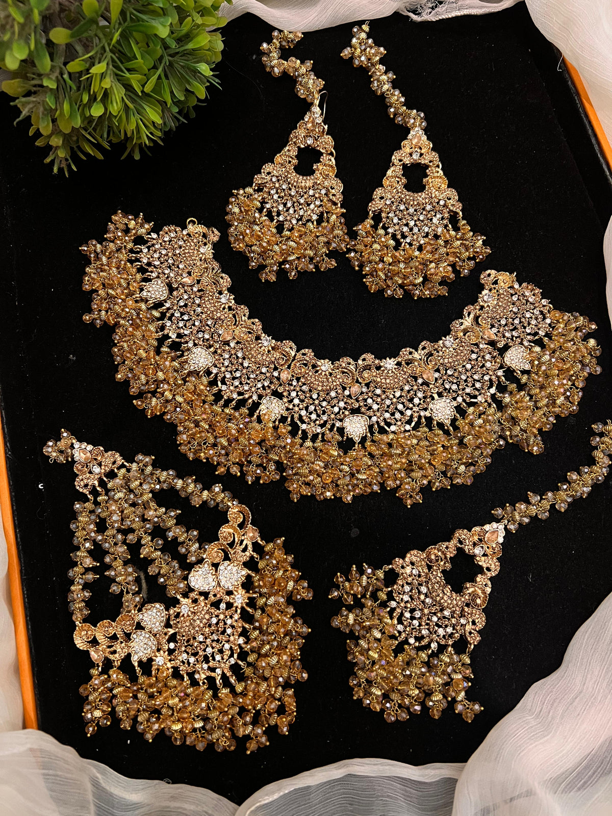 Bridal jewellery set