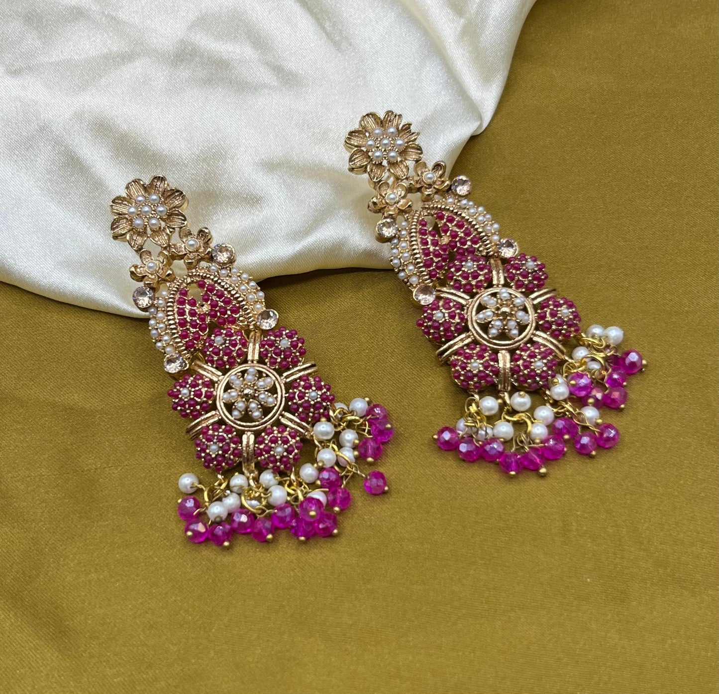 Earrings danglers