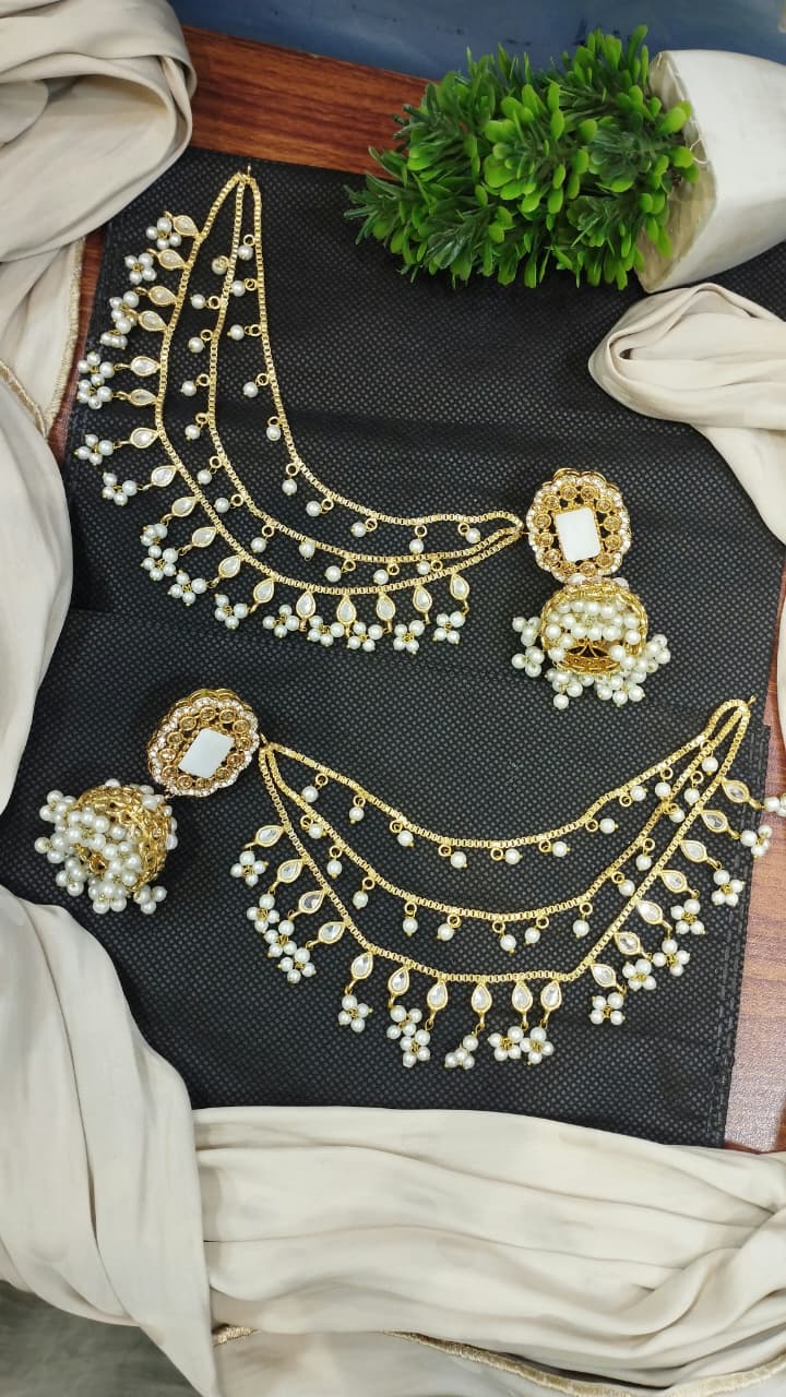 Jhumki with 3 line kundan Kan chain sahare